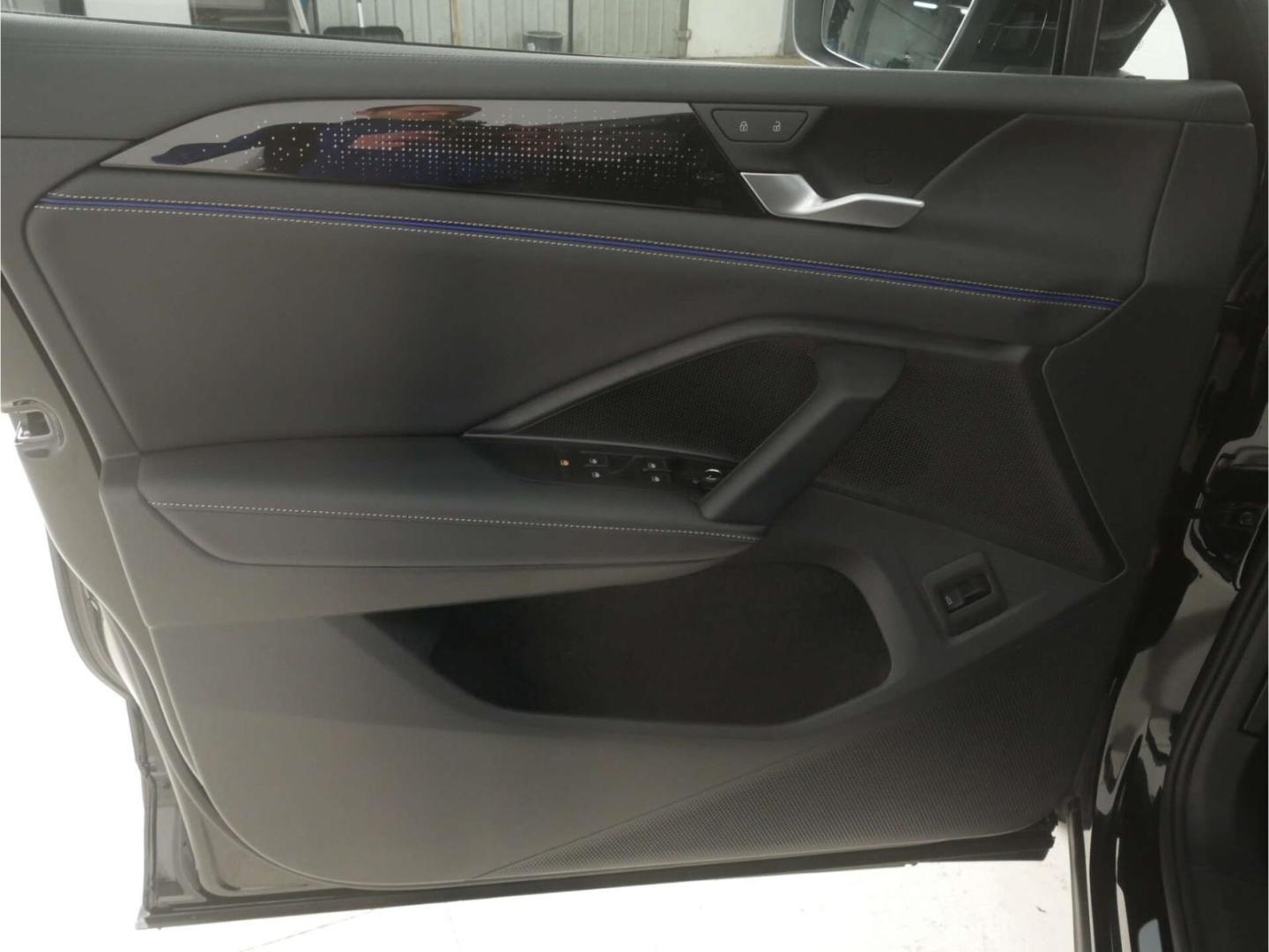 Volkswagen Tiguan 2.0 TSI 4Motion R-Line