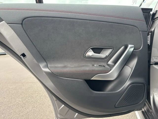 Mercedes-Benz CLA 200 Shooting Brake