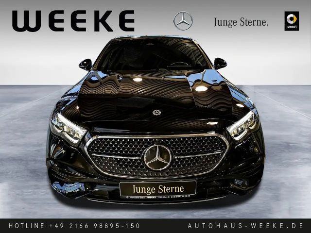 Mercedes-Benz E 200 AMG Line Sedan