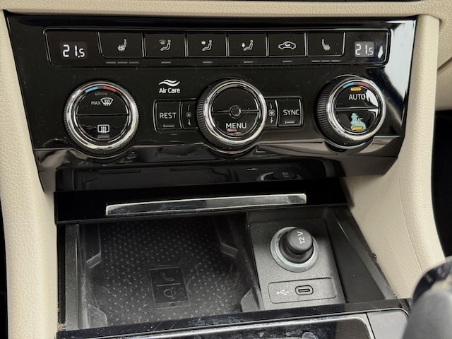 Skoda Superb 1.5 TSI Combi