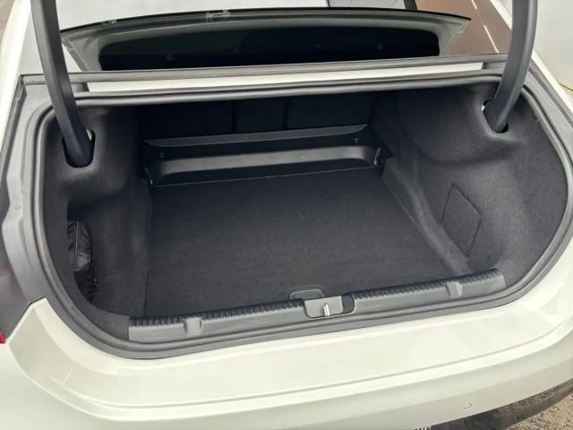 Mercedes-Benz EQE 300 AMG Line Sedan