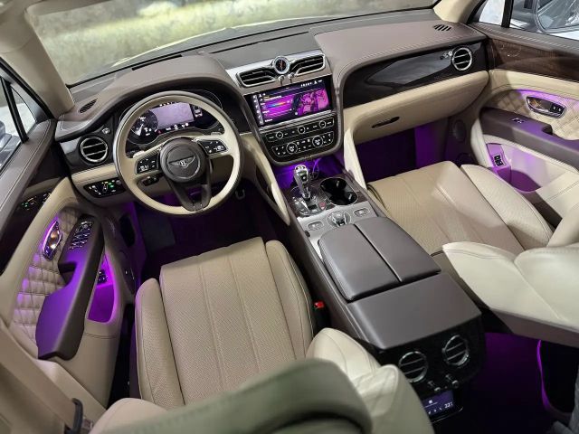 Bentley Bentayga V8