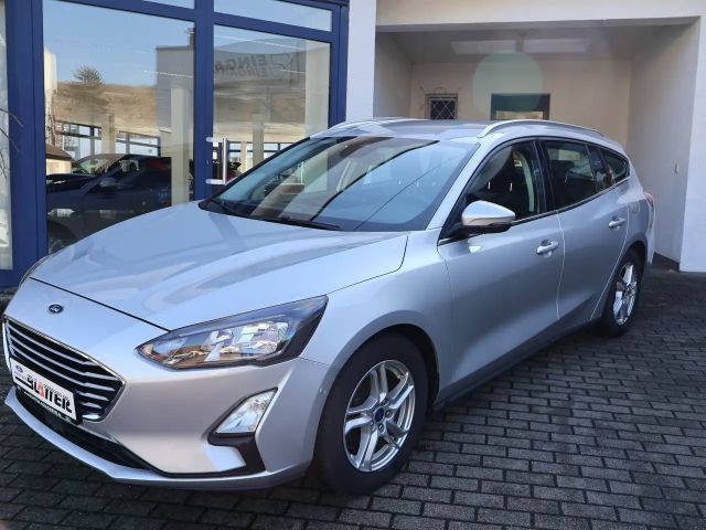 Ford Focus Cool & Connect Wagon