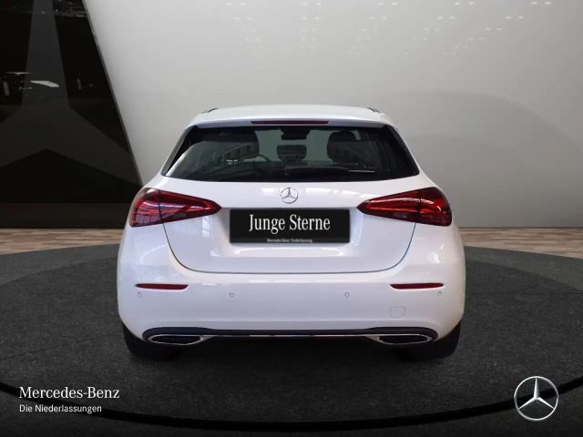 Mercedes-Benz A 200 Progressive