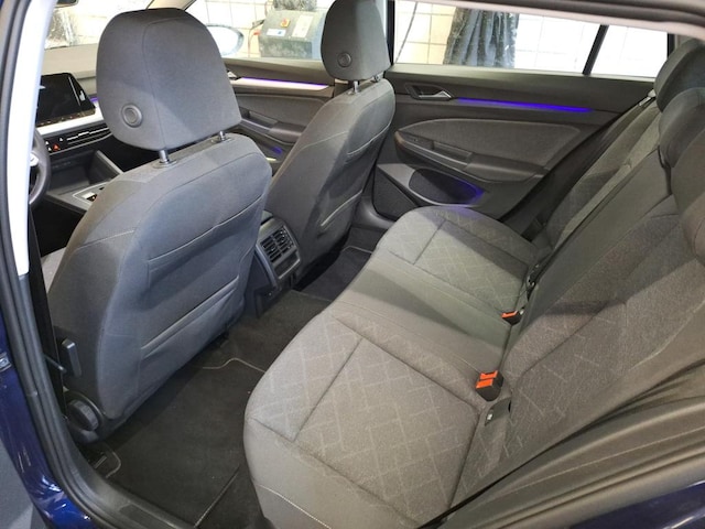 Volkswagen Golf 1.5 eTSI DSG Variant