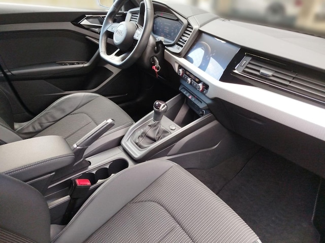 Audi A1 30 TFSI S-Line S-Tronic Sportback