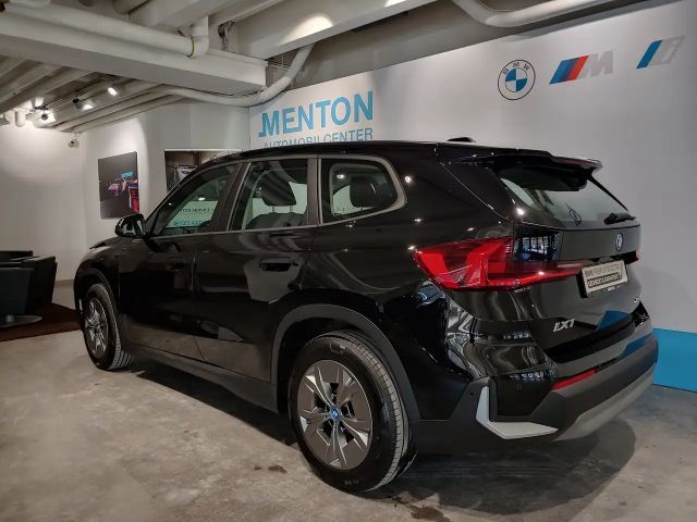 BMW iX1 xDrive30