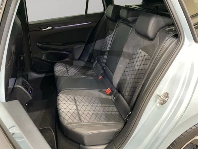 Volkswagen Golf 1.5 eTSI DSG R-Line Variant