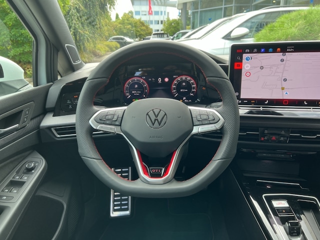 Volkswagen Golf 2.0 TSI DSG