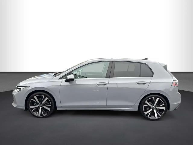 Volkswagen Golf 1.5 eTSI Golf VIII Style