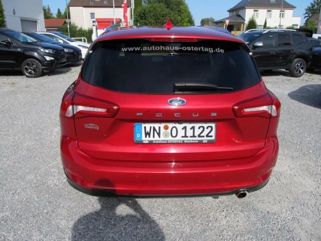 Ford Focus Titanium Wagon