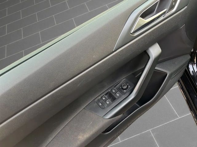 Volkswagen Taigo 1.0 TSI DSG R-Line