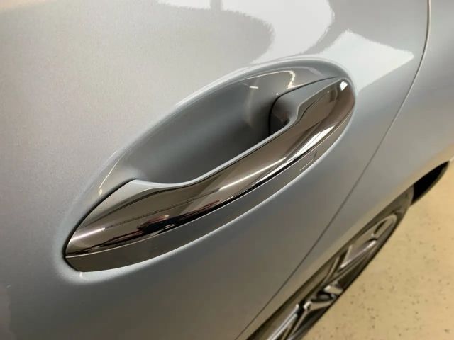 Mercedes-Benz C 300 AMG Line Sedan