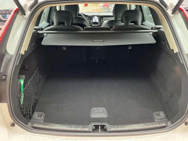 Volvo XC60 Dark Plus