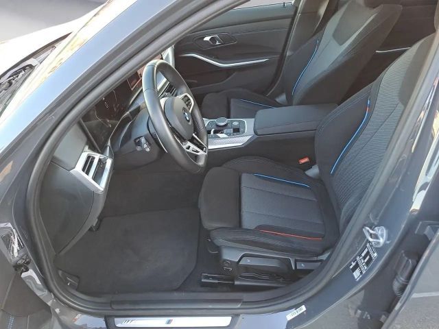 BMW 320 320d M-Sport Sedan