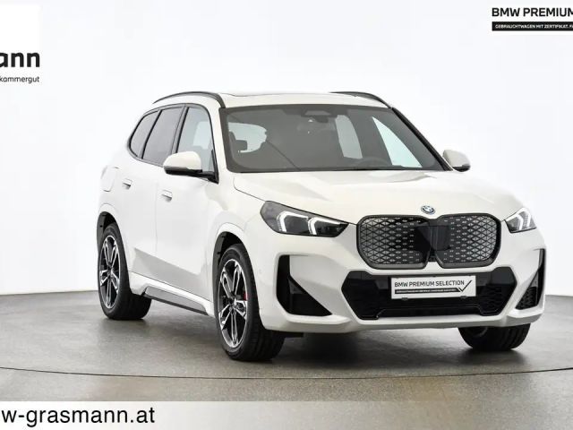 BMW iX1 xDrive30