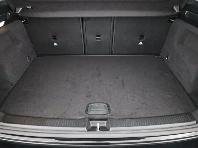 Mercedes-Benz B 180 B 180 d Sedan