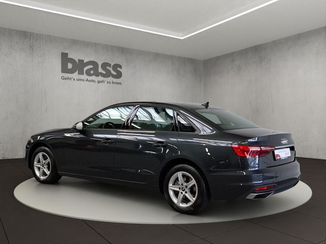 Audi A4 30 TDI S-Tronic Sedan