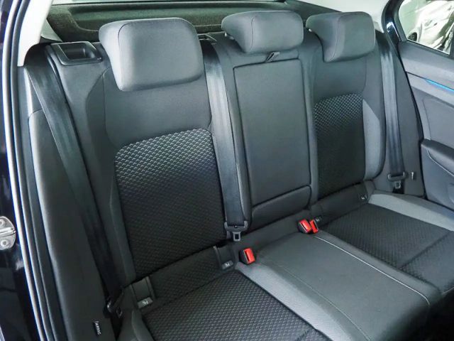 Volkswagen Golf 2.0 TDI DSG Golf VIII