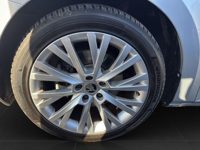 Skoda Superb 2.0 TSI Combi Style Style