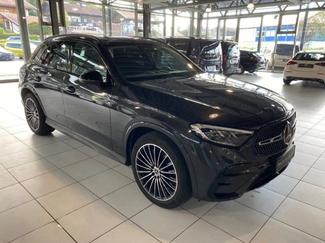 Mercedes-Benz GLC 200 4MATIC AMG Line