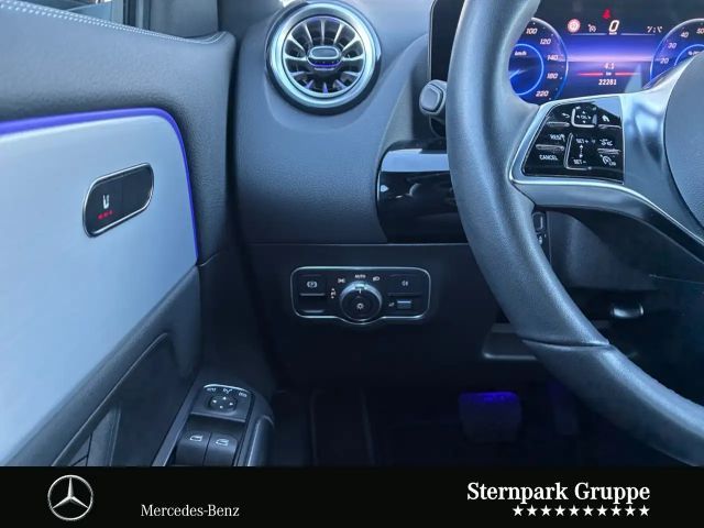 Mercedes-Benz EQA 300 4MATIC Progressive