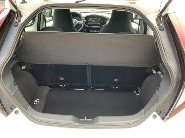 Toyota Aygo Hatchback Play