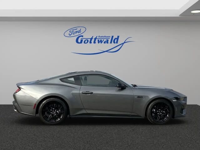 Ford Mustang Fastback GT 5.0 V8