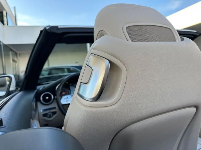 Mercedes-Benz C 180 AMG Line Cabriolet