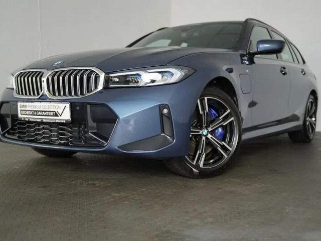 BMW 330 330e M-Sport Touring xDrive