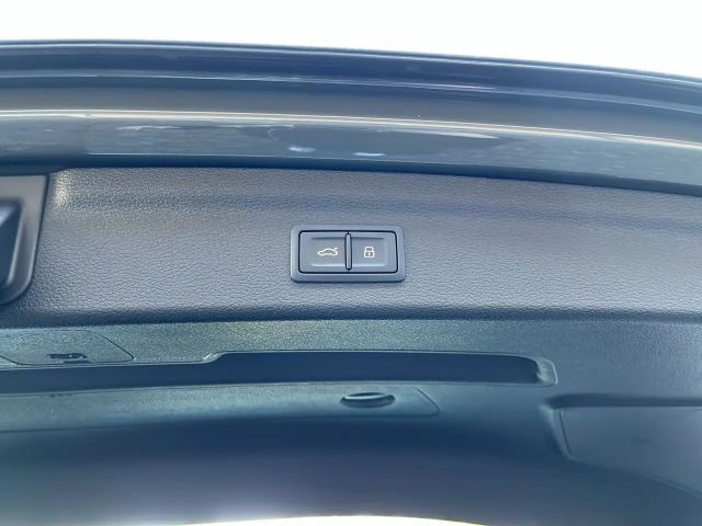 Audi Q3 S-Line S-Tronic