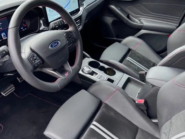 Ford Focus ST Line