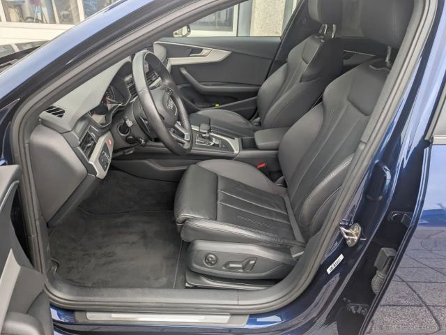 Audi A4 40 TDI Business Sedan