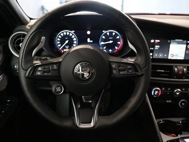 Alfa Romeo Giulia AT8 Q4 Veloce