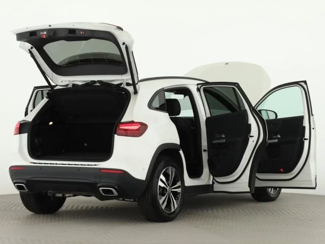 Mercedes-Benz GLA 180 Progressive