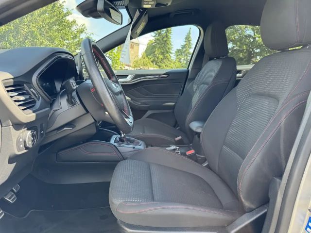 Ford Focus ST Line Wagon