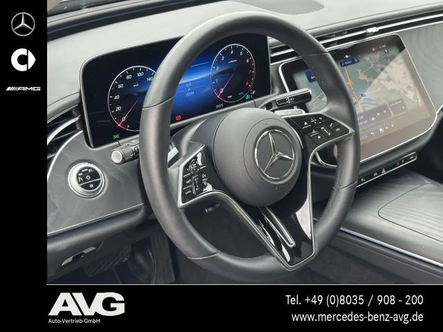 Mercedes-Benz E 200 AVANTGARDE Estate