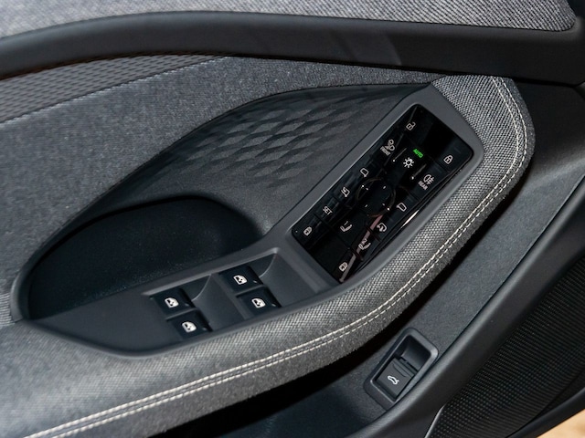 Audi A6 Avant Quattro S-Tronic