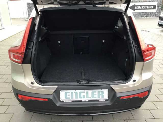 Volvo XC40 Dark Plus