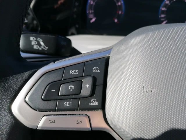 Volkswagen Golf 1.5 TSI Golf VIII Life