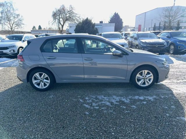 Volkswagen Golf Life Sport