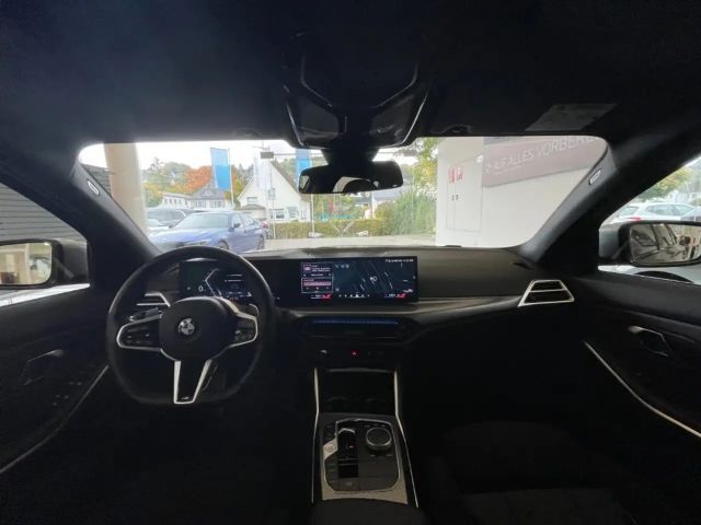 BMW 330 330i M-Sport xDrive