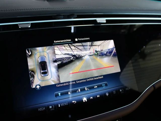 Mercedes-Benz E 200 AMG Line Sedan