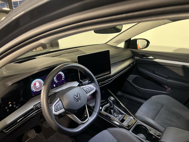 Volkswagen Golf 1.5 TSI Style Variant