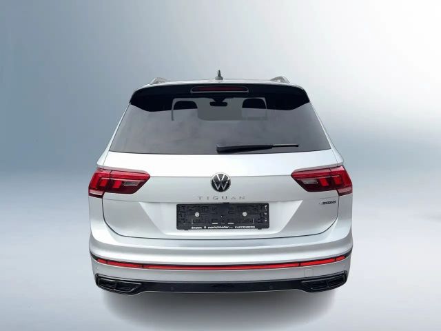 Volkswagen Tiguan 4Motion DSG R-Line