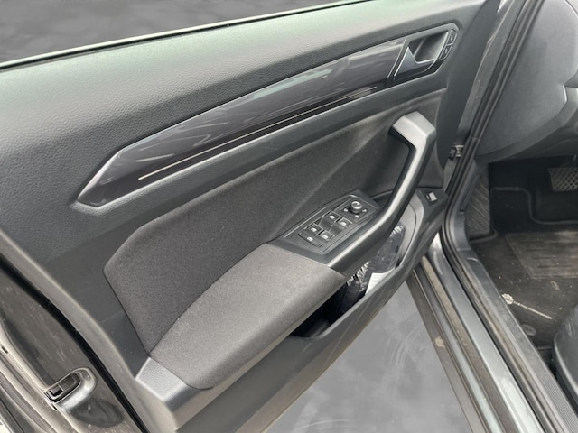 Volkswagen T-Roc 1.5 TSI DSG Sport