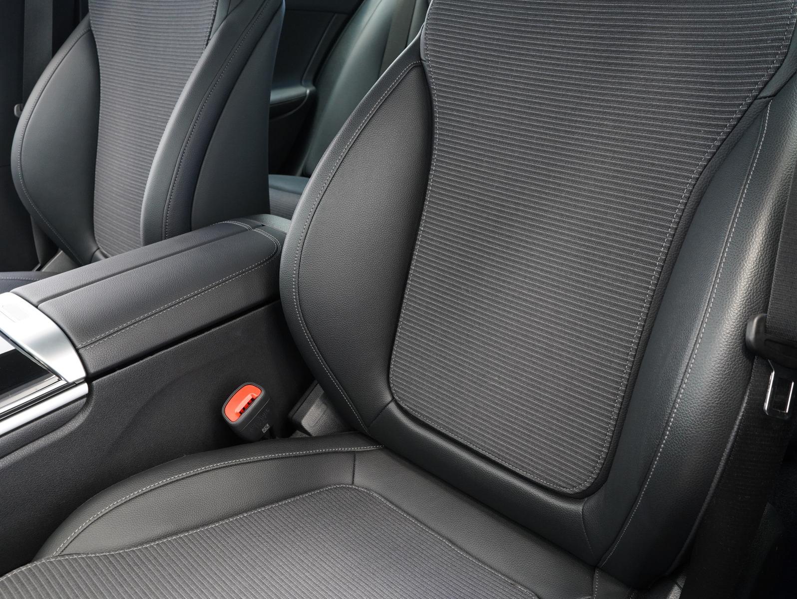 Mercedes-Benz C 200 AVANTGARDE C 200 d Estate