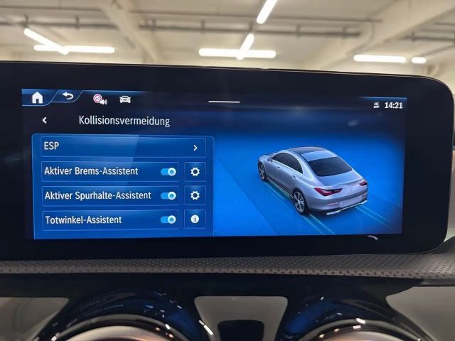 Mercedes-Benz CLA 200 AMG Line Coupé