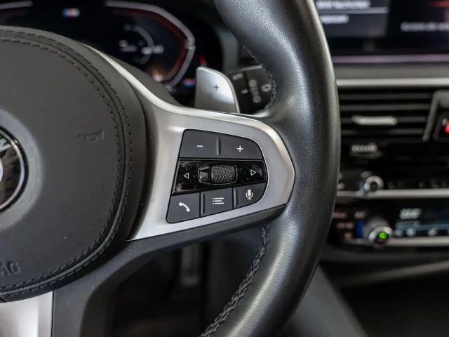 BMW 520 520d M-Sport Touring