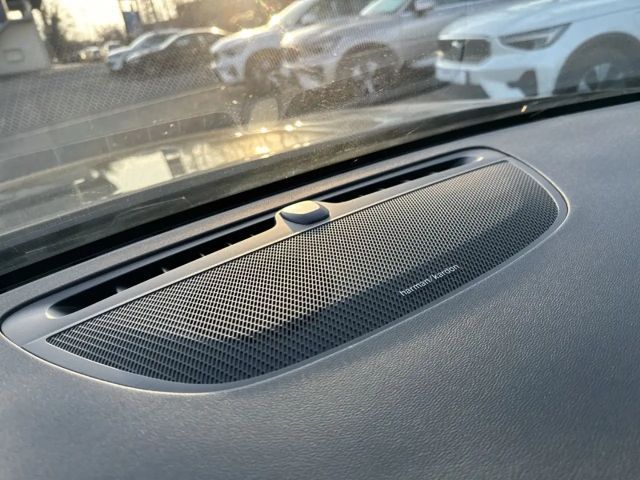 Volvo V60 AWD Dark Hybrid Plus